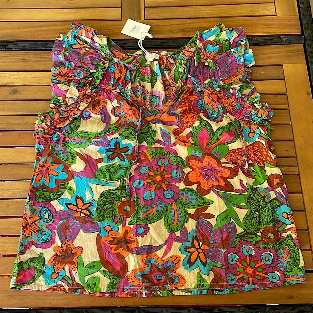 Jennifer & Grace pink flora size medium blouse